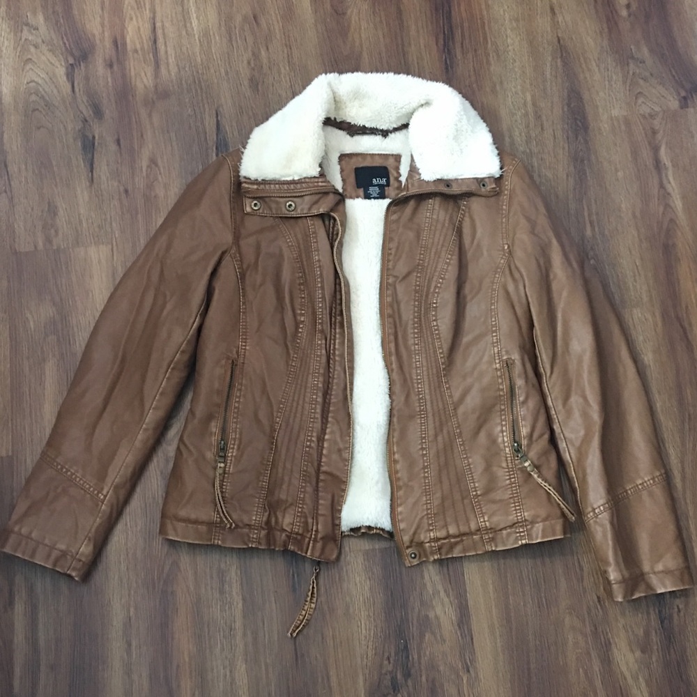 Cute brown jacket